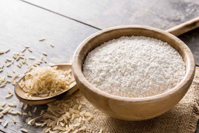 Reisprotein im Holzschälchen